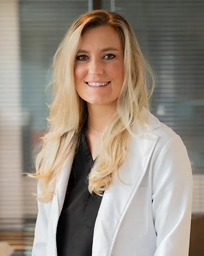 Tianne Voorhees, DDS headshot